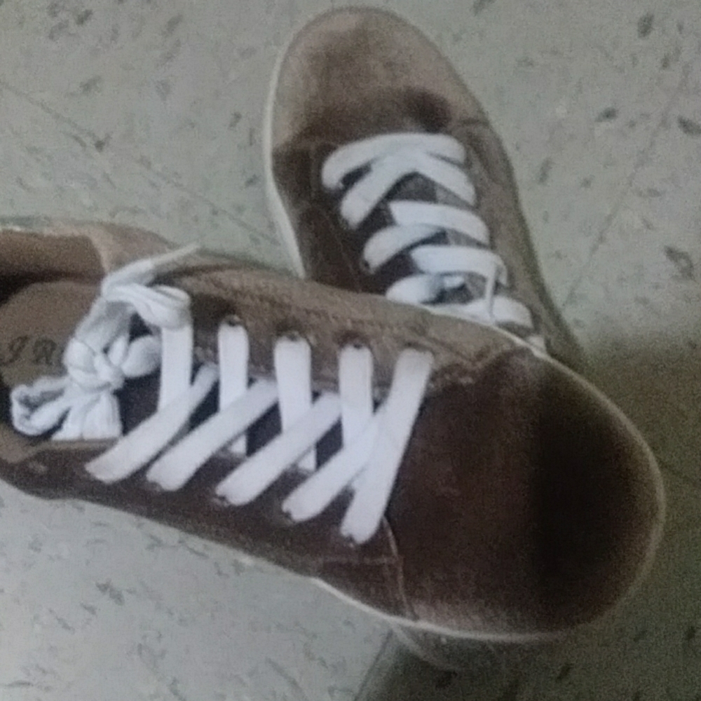 These are JRepublic shoes